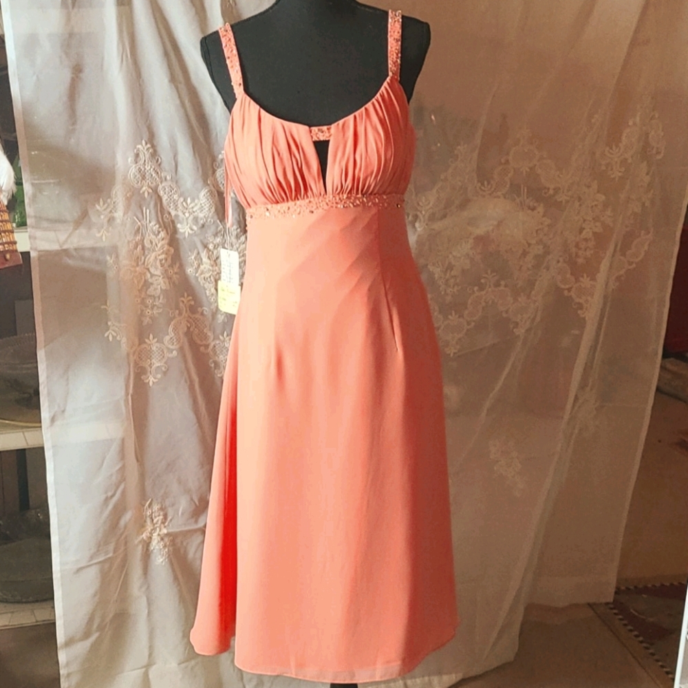 Prom/ Formal Dress Midi Length Peach Chiffon
